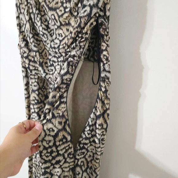 ANN TAYLOR Sleeveless Square Neck Leopard Fitted Knee Length Dress, Ruched Sides - Picture 9 of 15